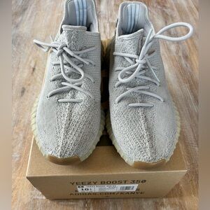 Yeezy boost 350 v2 sesame